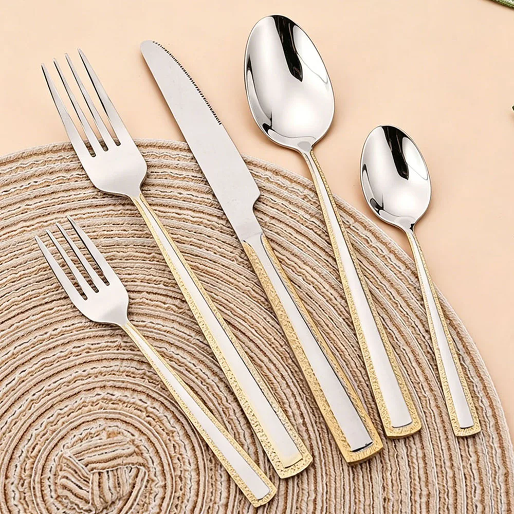 Bamboo Cutlery - 4-częściowy zestaw sztućców ze stali nierdzewnej: