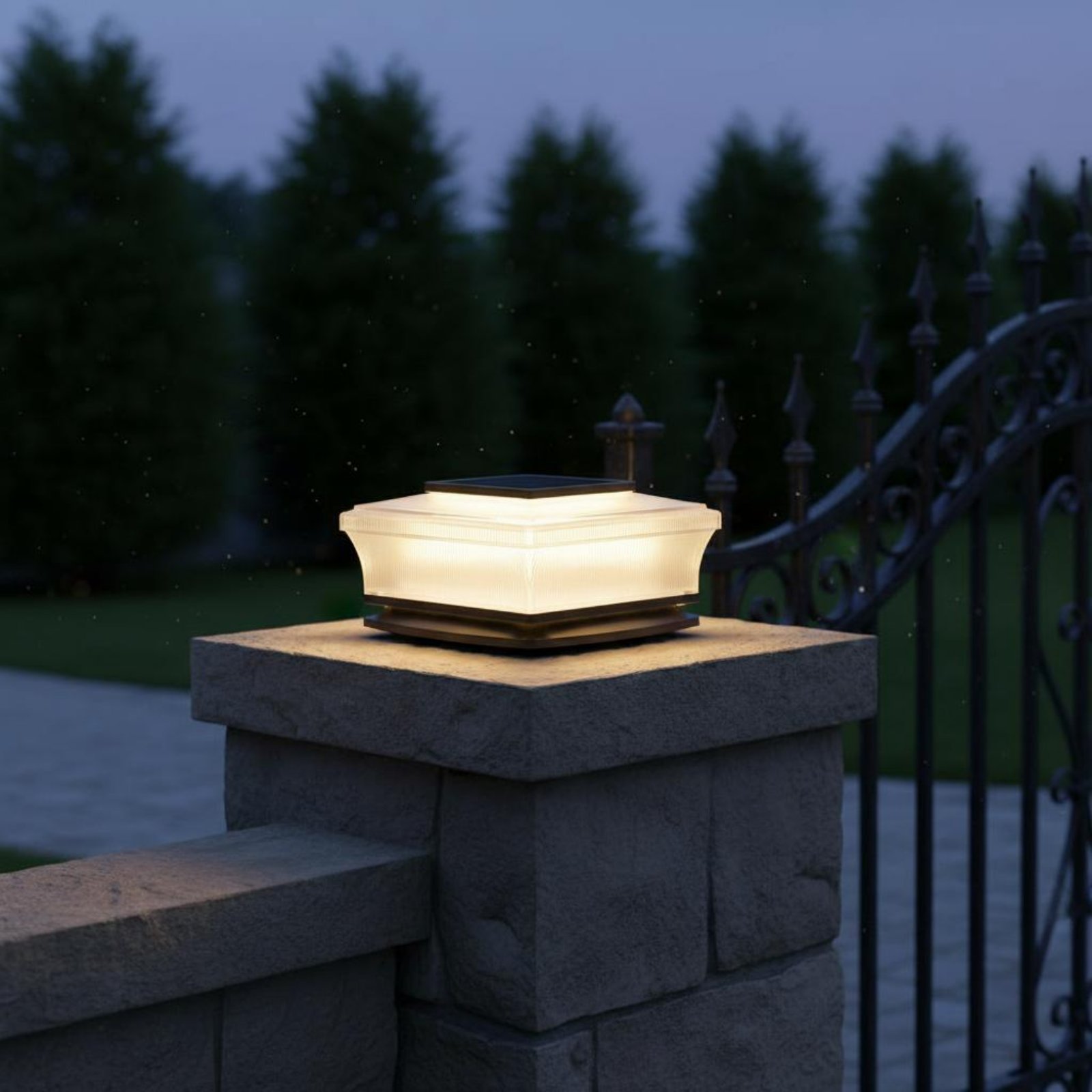 Bezprzewodowa kwadratowa lampa – Solar Garden Light recenzja i cena